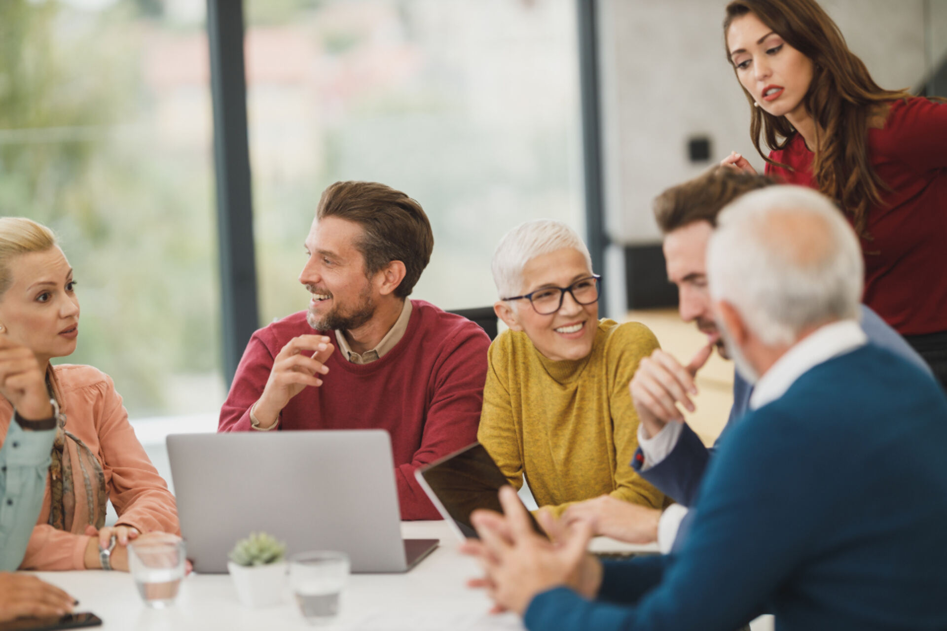 Equipa em reunião de trabalho